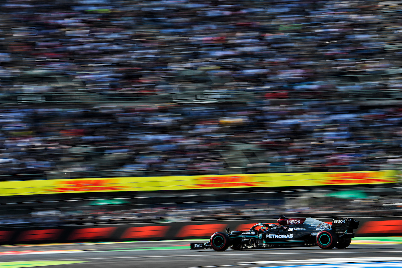 GP CITTA DEL MESSICO, Lewis Hamilton (GBR) Mercedes AMG F1 W12.
05.11.2021. Formula 1 World Championship, Rd 18, Mexican Grand Prix, Mexico City, Mexico, Practice Day.
- www.xpbimages.com, EMail: requests@xpbimages.com © Copyright: Carrezevoli / XPB Images