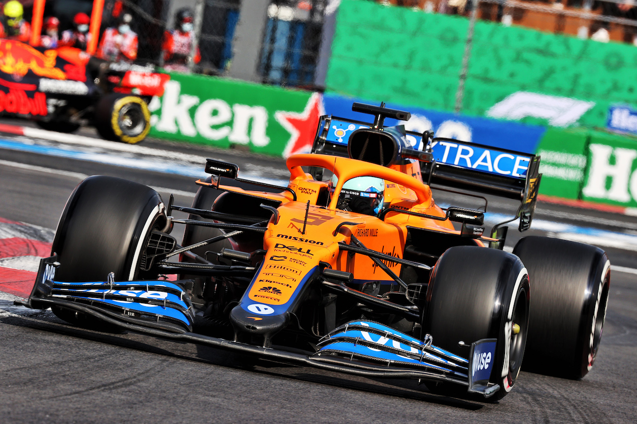 GP CITTA DEL MESSICO, Daniel Ricciardo (AUS) McLaren MCL35M.
05.11.2021. Formula 1 World Championship, Rd 18, Mexican Grand Prix, Mexico City, Mexico, Practice Day.
- www.xpbimages.com, EMail: requests@xpbimages.com © Copyright: Batchelor / XPB Images