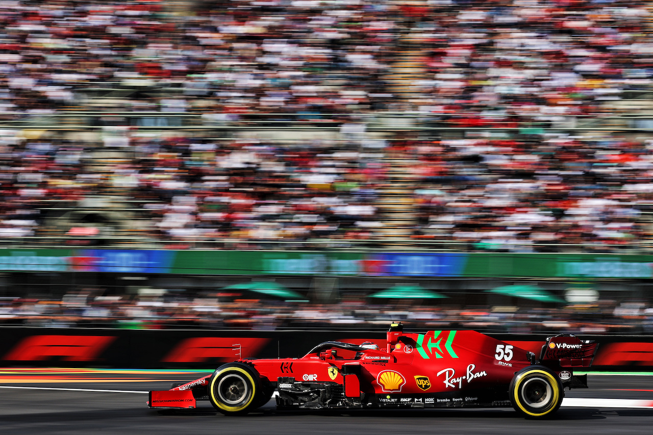 GP CITTA DEL MESSICO, Carlos Sainz Jr (ESP) Ferrari SF-21.
05.11.2021. Formula 1 World Championship, Rd 18, Mexican Grand Prix, Mexico City, Mexico, Practice Day.
- www.xpbimages.com, EMail: requests@xpbimages.com © Copyright: Batchelor / XPB Images