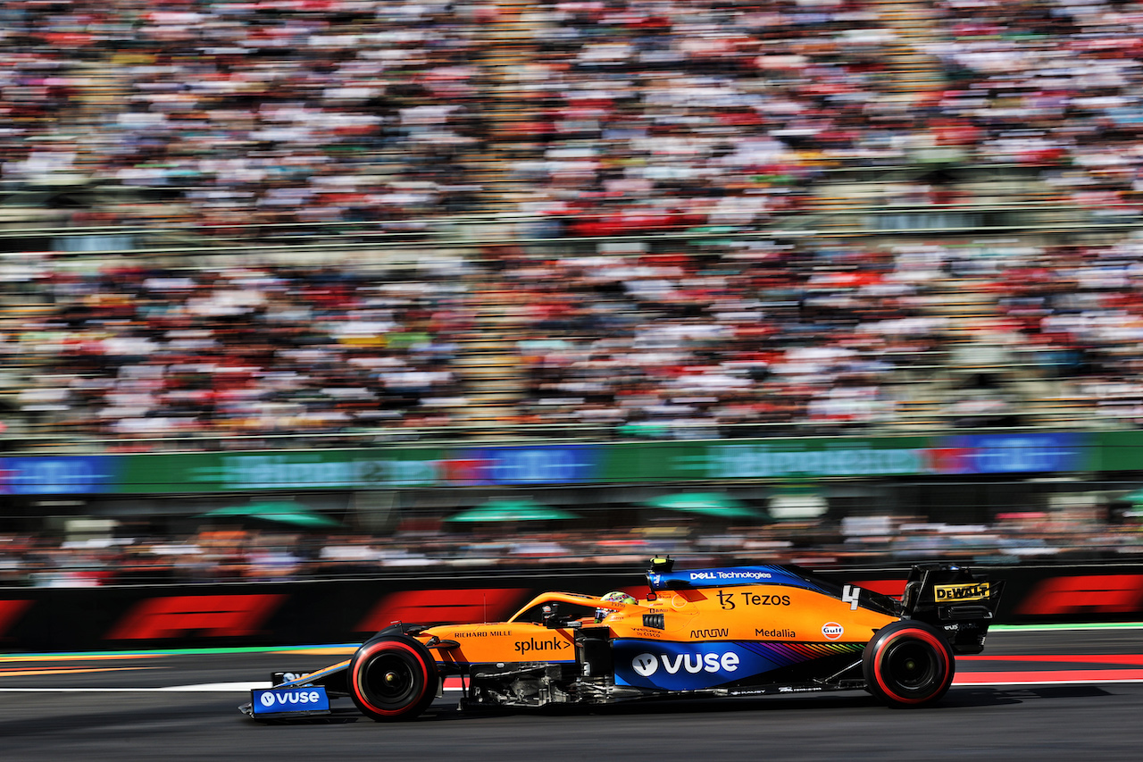GP CITTA DEL MESSICO, Lando Norris (GBR) McLaren MCL35M.
05.11.2021. Formula 1 World Championship, Rd 18, Mexican Grand Prix, Mexico City, Mexico, Practice Day.
- www.xpbimages.com, EMail: requests@xpbimages.com © Copyright: Batchelor / XPB Images