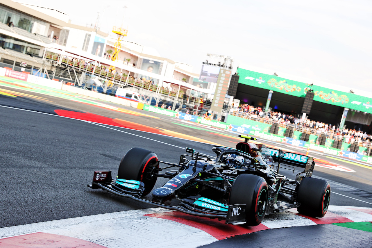 GP CITTA DEL MESSICO, Valtteri Bottas (FIN) Mercedes AMG F1 W12.
05.11.2021. Formula 1 World Championship, Rd 18, Mexican Grand Prix, Mexico City, Mexico, Practice Day.
- www.xpbimages.com, EMail: requests@xpbimages.com © Copyright: Batchelor / XPB Images