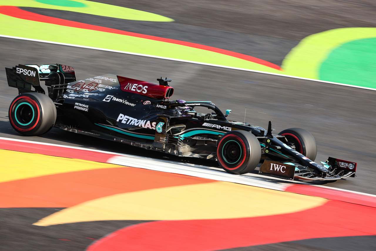 GP CITTA DEL MESSICO, Lewis Hamilton (GBR) Mercedes AMG F1 W12.
05.11.2021. Formula 1 World Championship, Rd 18, Mexican Grand Prix, Mexico City, Mexico, Practice Day.
- www.xpbimages.com, EMail: requests@xpbimages.com © Copyright: Charniaux / XPB Images