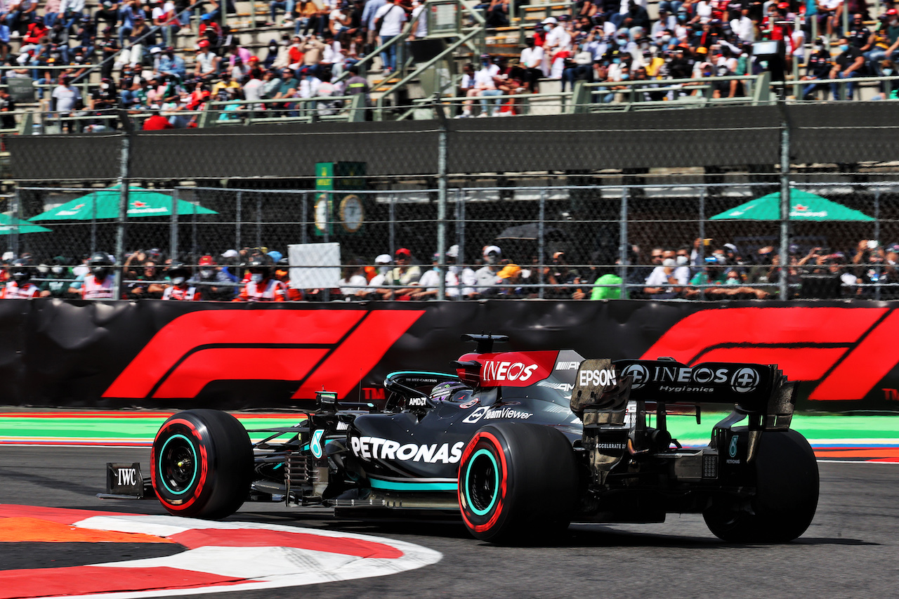 GP CITTA DEL MESSICO, Lewis Hamilton (GBR) Mercedes AMG F1 W12.
05.11.2021. Formula 1 World Championship, Rd 18, Mexican Grand Prix, Mexico City, Mexico, Practice Day.
- www.xpbimages.com, EMail: requests@xpbimages.com © Copyright: Batchelor / XPB Images
