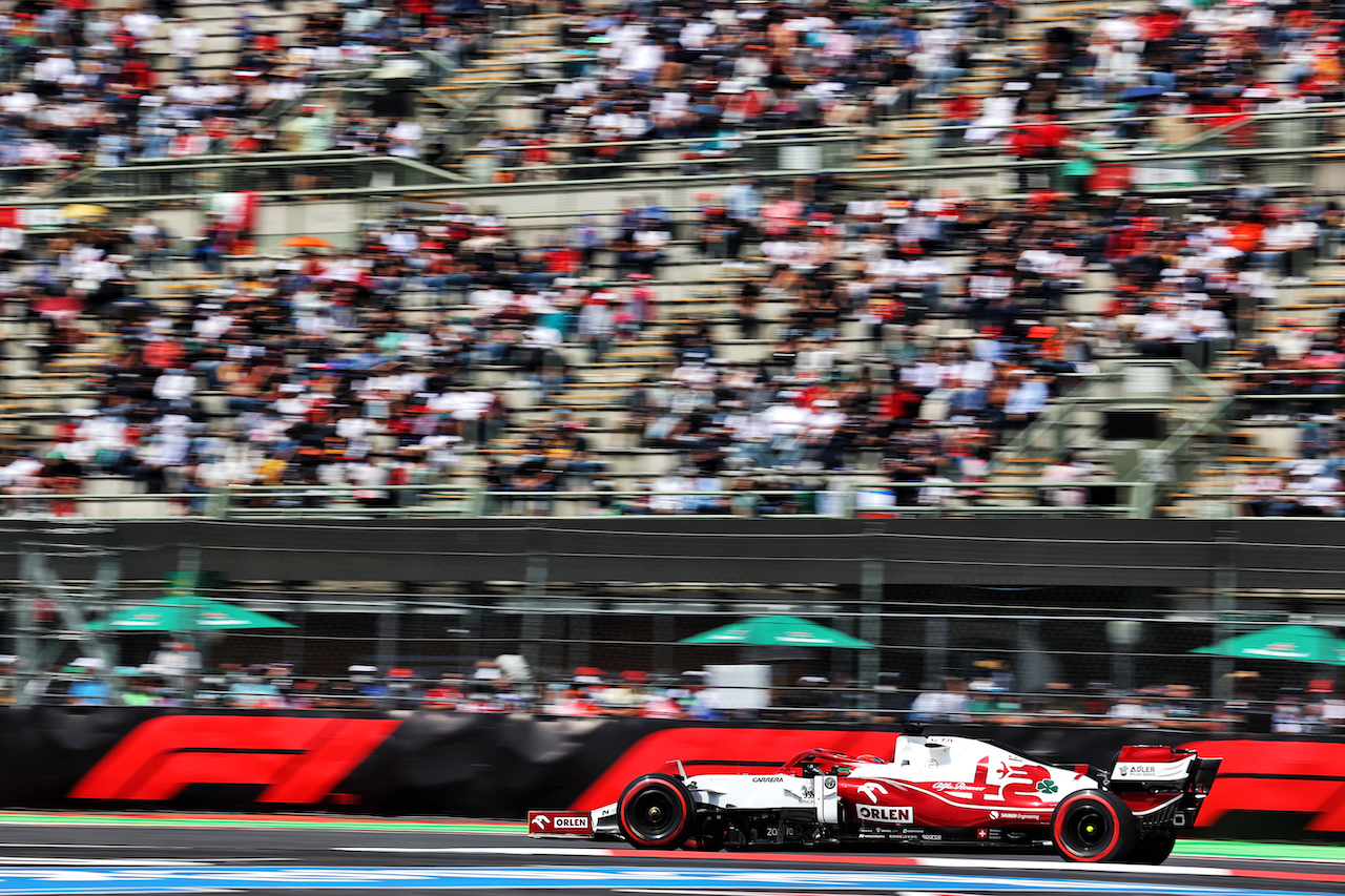 GP CITTA DEL MESSICO, Kimi Raikkonen (FIN) Alfa Romeo Racing C41.
05.11.2021. Formula 1 World Championship, Rd 18, Mexican Grand Prix, Mexico City, Mexico, Practice Day.
- www.xpbimages.com, EMail: requests@xpbimages.com © Copyright: Batchelor / XPB Images