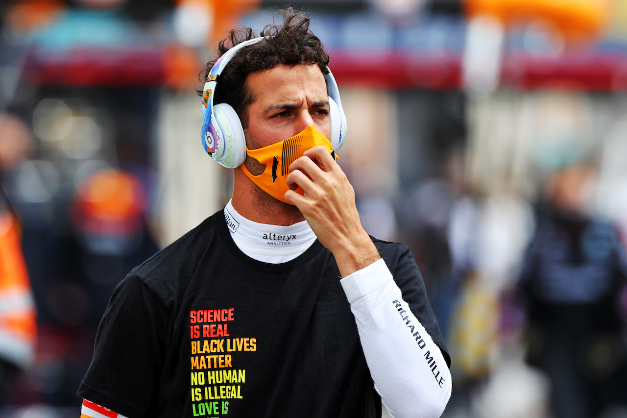 GP FRANCIA, Daniel Ricciardo (AUS) McLaren on the grid.
20.06.2021. Formula 1 World Championship, Rd 7, French Grand Prix, Paul Ricard, France, Gara Day.
- www.xpbimages.com, EMail: requests@xpbimages.com © Copyright: Moy / XPB Images