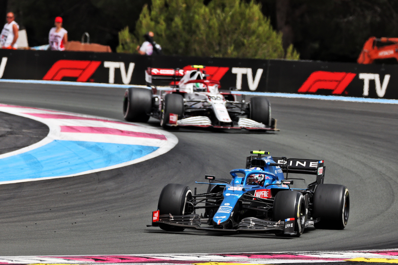 GP FRANCIA, Esteban Ocon (FRA) Alpine F1 Team A521.
20.06.2021. Formula 1 World Championship, Rd 7, French Grand Prix, Paul Ricard, France, Gara Day.
- www.xpbimages.com, EMail: requests@xpbimages.com © Copyright: Batchelor / XPB Images