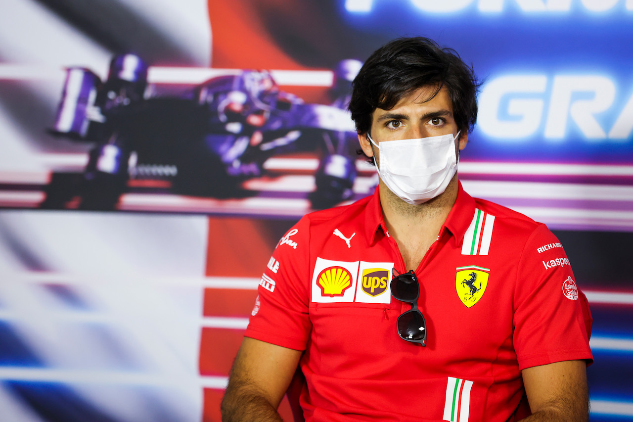 GP FRANCIA, Carlos Sainz Jr (ESP) Ferrari in the FIA Press Conference.
17.06.2021. Formula 1 World Championship, Rd 7, French Grand Prix, Paul Ricard, France, Preparation Day.
- www.xpbimages.com, EMail: requests@xpbimages.com © Copyright: FIA Pool Image for Editorial Use Only