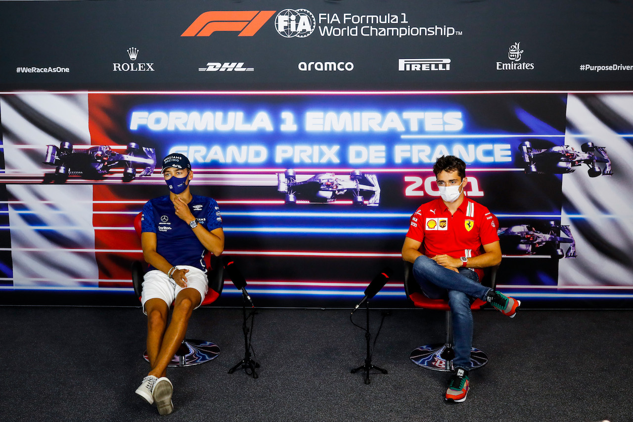 GP FRANCIA, (L to R): George Russell (GBR) Williams Racing with Charles Leclerc (MON) Ferrari in the? FIA Press Conference.
17.06.2021. Formula 1 World Championship, Rd 7, French Grand Prix, Paul Ricard, France, Preparation Day.
- www.xpbimages.com, EMail: requests@xpbimages.com © Copyright: FIA Pool Image for Editorial Use Only