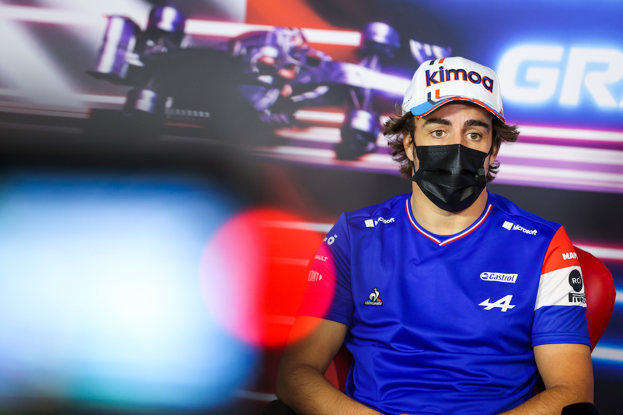 GP FRANCIA, Fernando Alonso (ESP) Alpine F1 Team in the FIA Press Conference.
17.06.2021. Formula 1 World Championship, Rd 7, French Grand Prix, Paul Ricard, France, Preparation Day.
- www.xpbimages.com, EMail: requests@xpbimages.com © Copyright: FIA Pool Image for Editorial Use Only