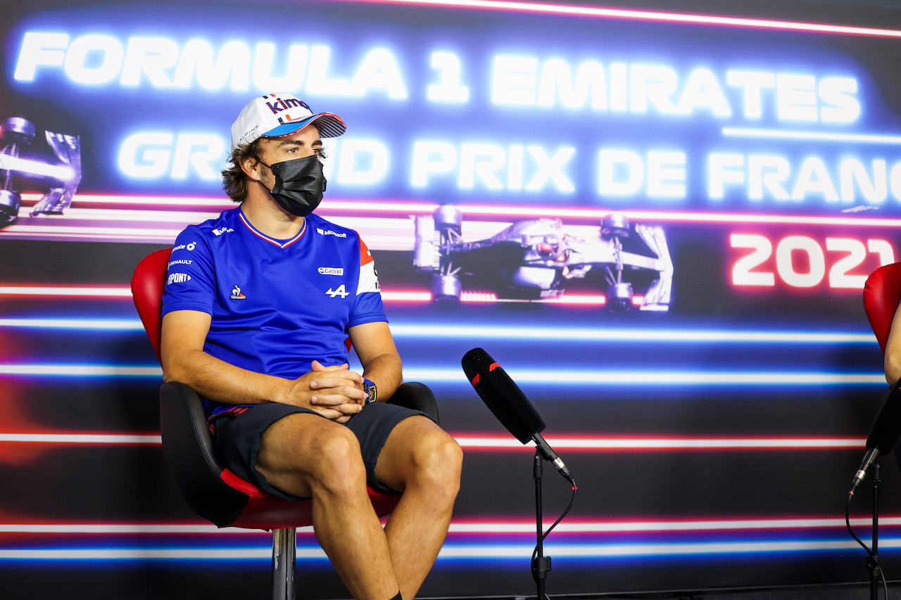 GP FRANCIA, Fernando Alonso (ESP) Alpine F1 Team in the FIA Press Conference.
17.06.2021. Formula 1 World Championship, Rd 7, French Grand Prix, Paul Ricard, France, Preparation Day.
- www.xpbimages.com, EMail: requests@xpbimages.com © Copyright: FIA Pool Image for Editorial Use Only