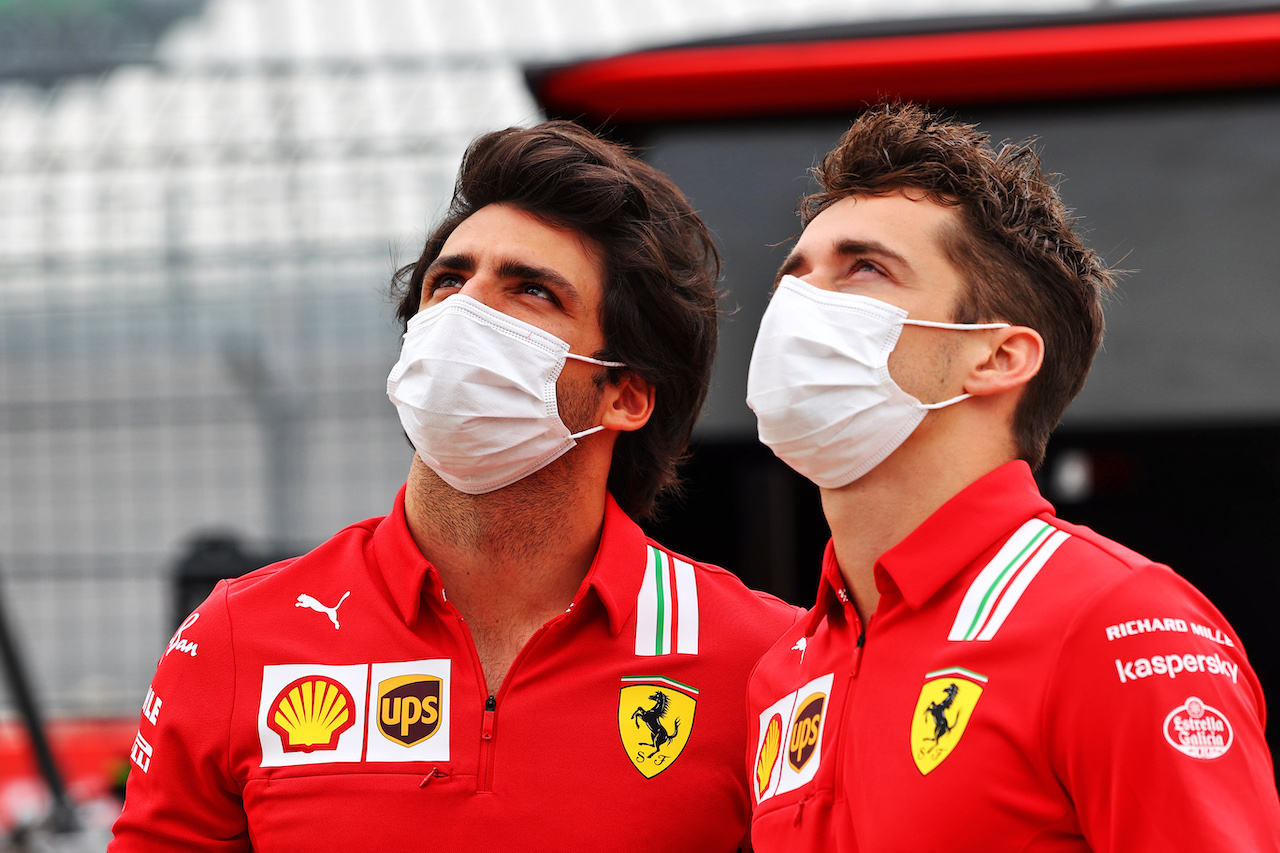 GP FRANCIA, (L to R): Carlos Sainz Jr (ESP) Ferrari with team mate Charles Leclerc (MON) Ferrari.
17.06.2021. Formula 1 World Championship, Rd 7, French Grand Prix, Paul Ricard, France, Preparation Day.
- www.xpbimages.com, EMail: requests@xpbimages.com © Copyright: Moy / XPB Images