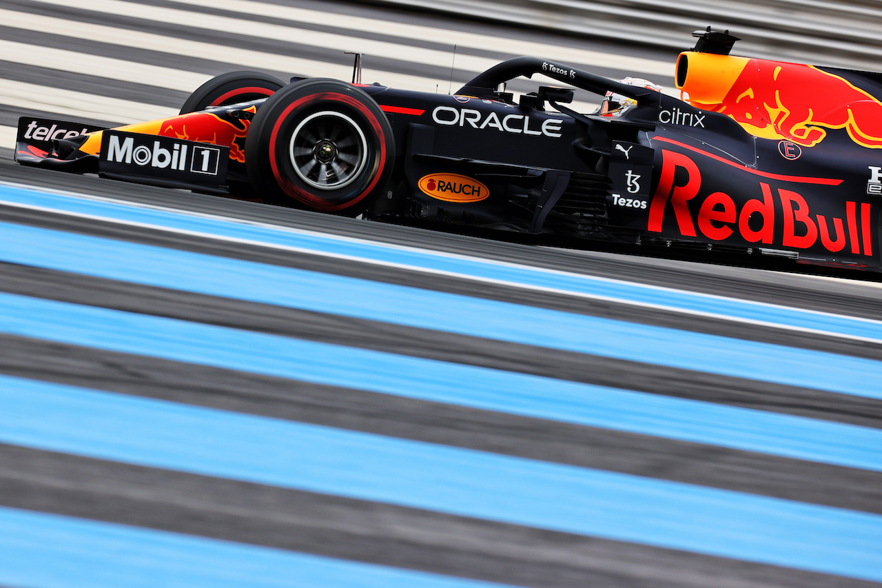 GP FRANCIA, Max Verstappen (NLD) Red Bull Racing RB16B.
19.06.2021. Formula 1 World Championship, Rd 7, French Grand Prix, Paul Ricard, France, Qualifiche Day.
- www.xpbimages.com, EMail: requests@xpbimages.com © Copyright: Batchelor / XPB Images