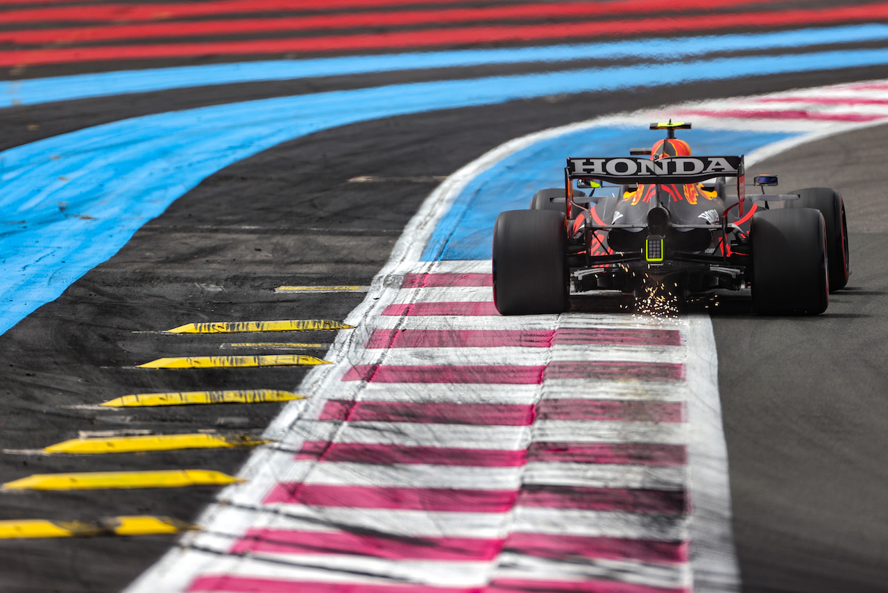 GP FRANCIA, Sergio Perez (MEX), Red Bull Racing 
19.06.2021. Formula 1 World Championship, Rd 7, French Grand Prix, Paul Ricard, France, Qualifiche Day.
- www.xpbimages.com, EMail: requests@xpbimages.com ¬© Copyright: Charniaux / XPB Images