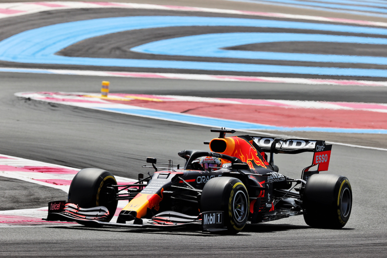 GP FRANCIA, Max Verstappen (NLD) Red Bull Racing RB16B.
18.06.2021. Formula 1 World Championship, Rd 7, French Grand Prix, Paul Ricard, France, Practice Day.
- www.xpbimages.com, EMail: requests@xpbimages.com © Copyright: Batchelor / XPB Images