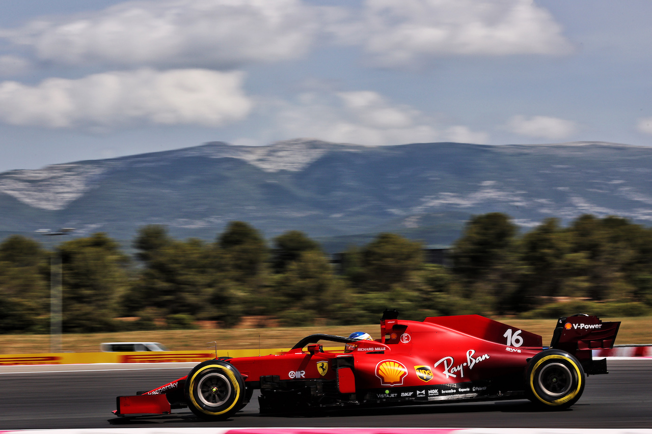 GP FRANCIA, Charles Leclerc (MON) Ferrari SF-21.
18.06.2021. Formula 1 World Championship, Rd 7, French Grand Prix, Paul Ricard, France, Practice Day.
- www.xpbimages.com, EMail: requests@xpbimages.com © Copyright: Batchelor / XPB Images