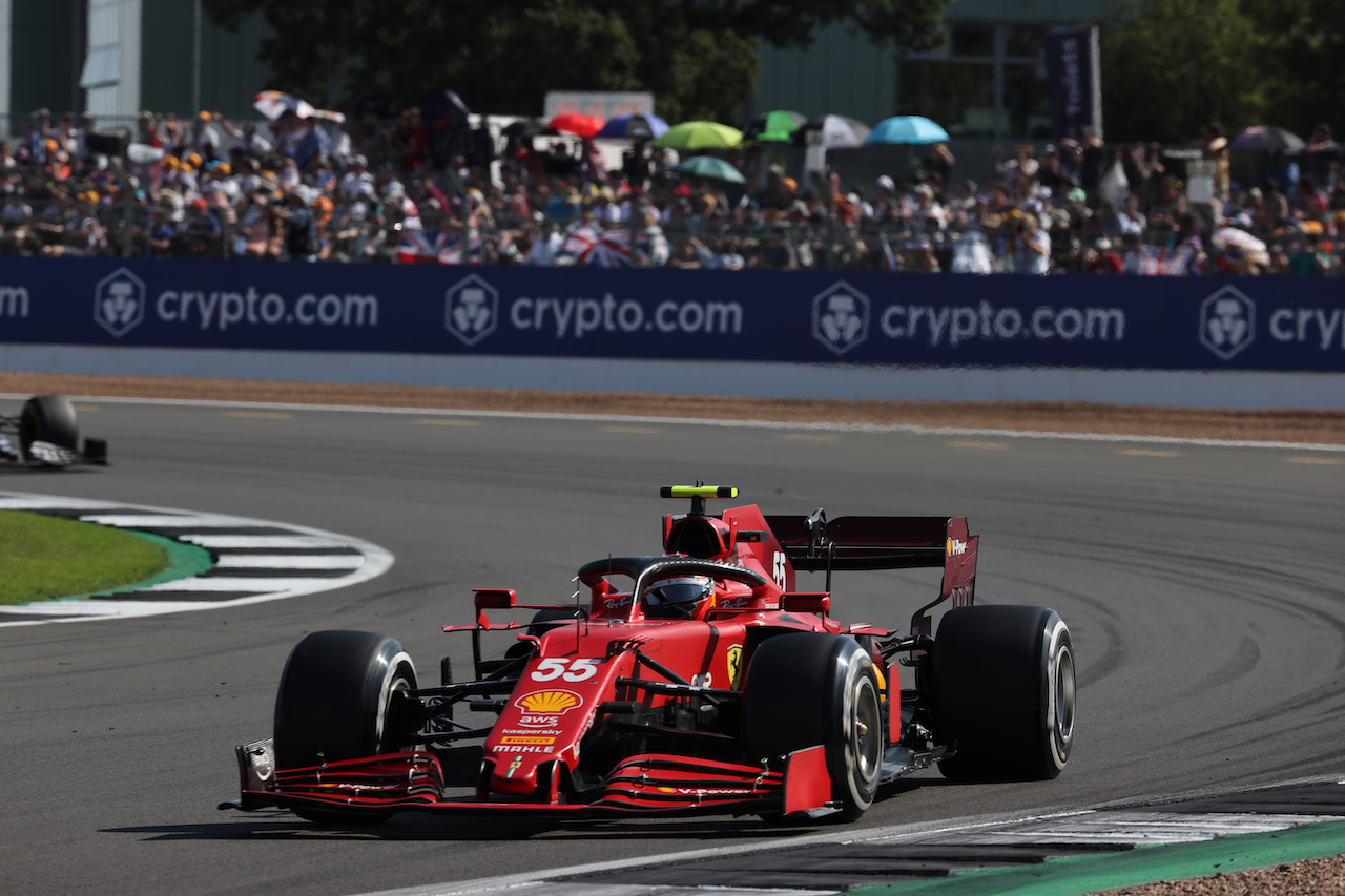 GP GRAN BRETAGNA, Carlos Sainz Jr (ESP) Ferrari SF-21.
18.07.2021. Formula 1 World Championship, Rd 10, British Grand Prix, Silverstone, England, Gara Day.
- www.xpbimages.com, EMail: requests@xpbimages.com ¬© Copyright: Batchelor / XPB Images