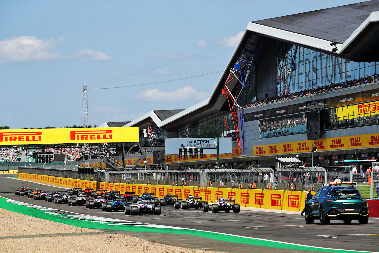 GP GRAN BRETAGNA, The partenza of the race.
18.07.2021. Formula 1 World Championship, Rd 10, British Grand Prix, Silverstone, England, Gara Day.
 - www.xpbimages.com, EMail: requests@xpbimages.com © Copyright: Davenport / XPB Images