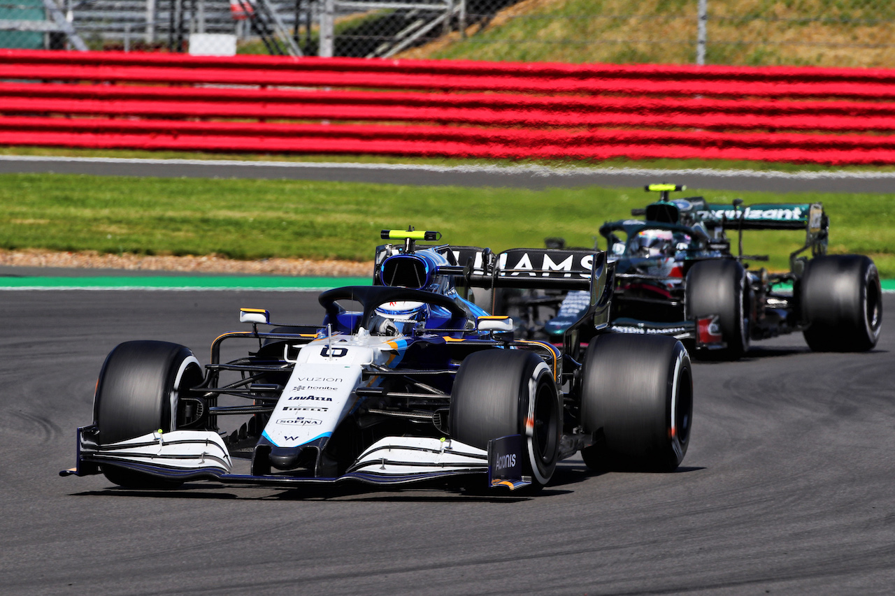 GP GRAN BRETAGNA, Nicholas Latifi (CDN) Williams Racing FW43B.
18.07.2021. Formula 1 World Championship, Rd 10, British Grand Prix, Silverstone, England, Gara Day.
 - www.xpbimages.com, EMail: requests@xpbimages.com © Copyright: Davenport / XPB Images