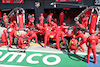 GP GRAN BRETAGNA, Carlos Sainz Jr (ESP) Ferrari SF-21 makes a pit stop.
18.07.2021. Formula 1 World Championship, Rd 10, British Grand Prix, Silverstone, England, Gara Day.
- www.xpbimages.com, EMail: requests@xpbimages.com © Copyright: Staley / XPB Images