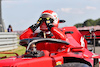 GP GRAN BRETAGNA, Second placed Charles Leclerc (MON) Ferrari SF-21 in parc ferme.
18.07.2021. Formula 1 World Championship, Rd 10, British Grand Prix, Silverstone, England, Gara Day.
- www.xpbimages.com, EMail: requests@xpbimages.com © Copyright: Batchelor / XPB Images