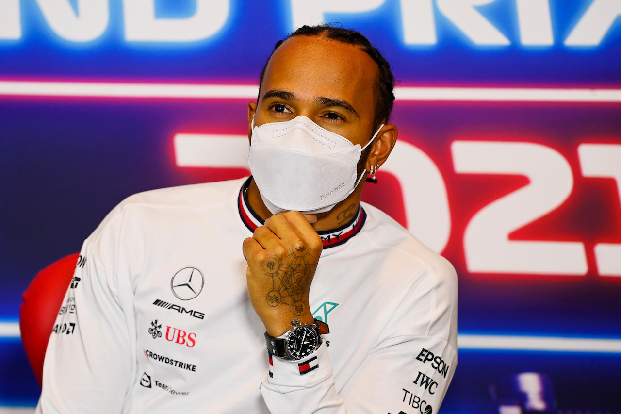 GP GRAN BRETAGNA, Lewis Hamilton (GBR) Mercedes AMG F1 in the FIA Press Conference.
15.07.2021. Formula 1 World Championship, Rd 10, British Grand Prix, Silverstone, England, Preparation Day.
- www.xpbimages.com, EMail: requests@xpbimages.com © Copyright: FIA Pool Image for Editorial Use Only