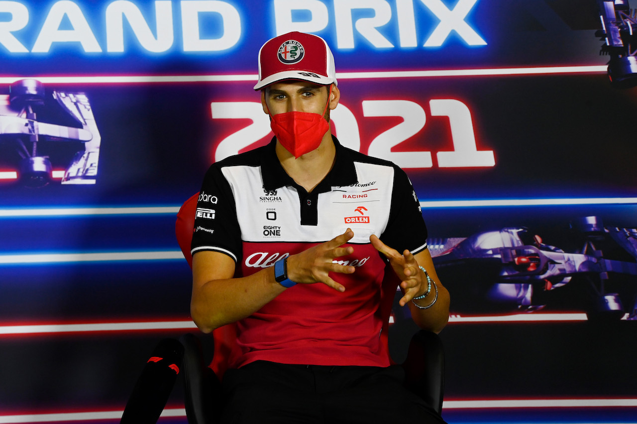GP GRAN BRETAGNA, Antonio Giovinazzi (ITA) Alfa Romeo Racing in the FIA Press Conference.
15.07.2021. Formula 1 World Championship, Rd 10, British Grand Prix, Silverstone, England, Preparation Day.
- www.xpbimages.com, EMail: requests@xpbimages.com © Copyright: FIA Pool Image for Editorial Use Only