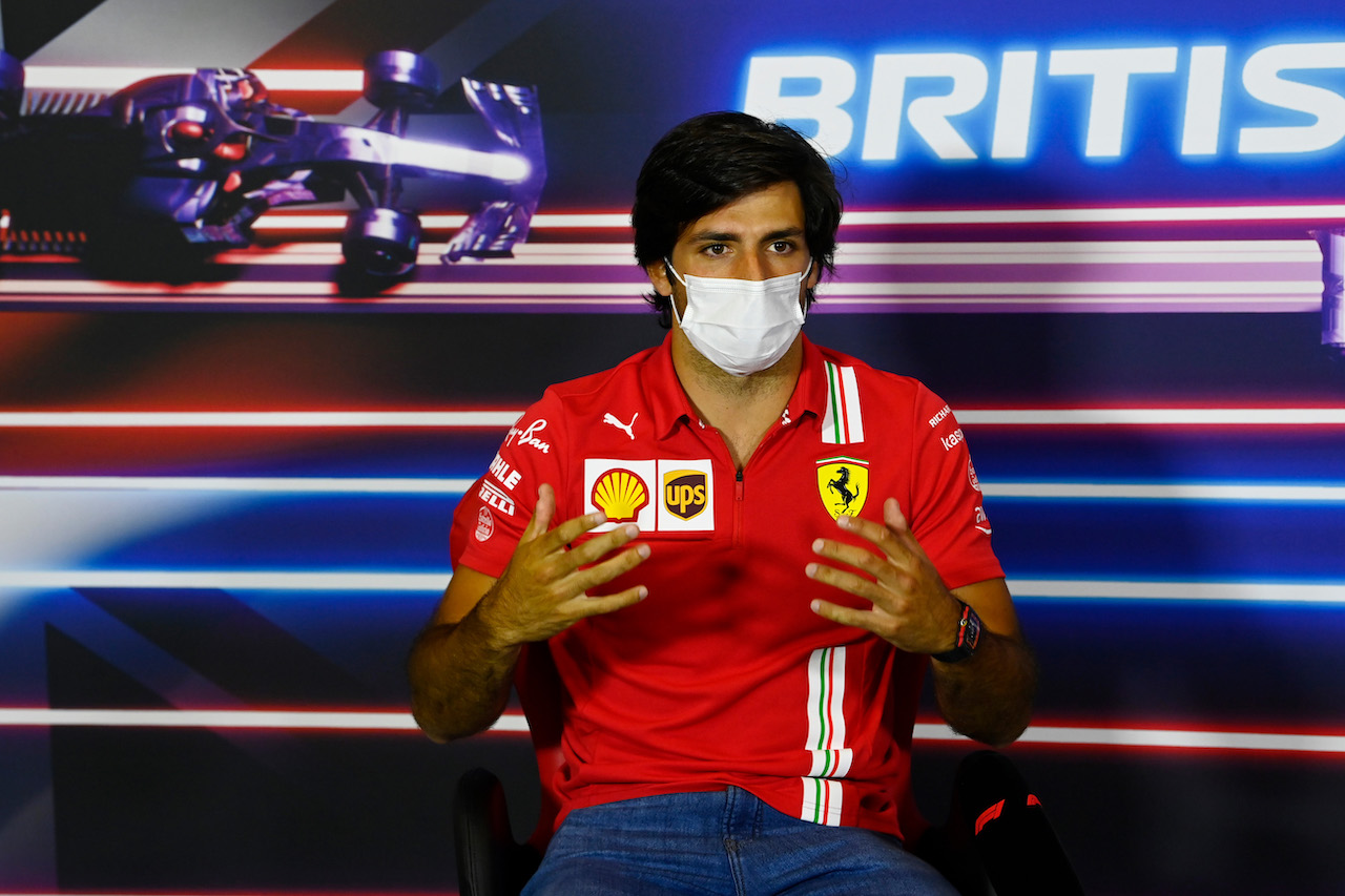 GP GRAN BRETAGNA, Carlos Sainz Jr (ESP) Ferrari in the FIA Press Conference.
15.07.2021. Formula 1 World Championship, Rd 10, British Grand Prix, Silverstone, England, Preparation Day.
- www.xpbimages.com, EMail: requests@xpbimages.com © Copyright: FIA Pool Image for Editorial Use Only