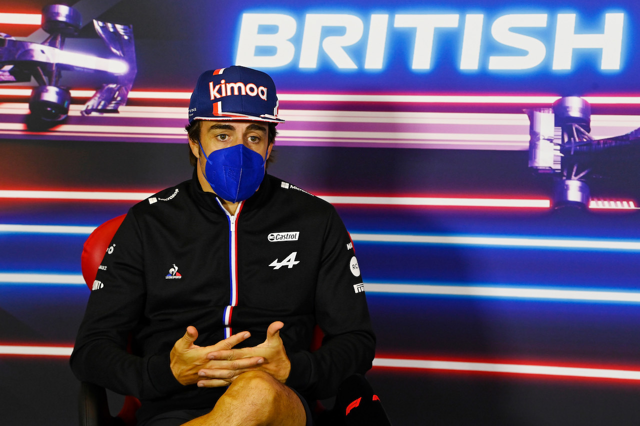 GP GRAN BRETAGNA, Fernando Alonso (ESP) Alpine F1 Team in the FIA Press Conference.
15.07.2021. Formula 1 World Championship, Rd 10, British Grand Prix, Silverstone, England, Preparation Day.
- www.xpbimages.com, EMail: requests@xpbimages.com © Copyright: FIA Pool Image for Editorial Use Only