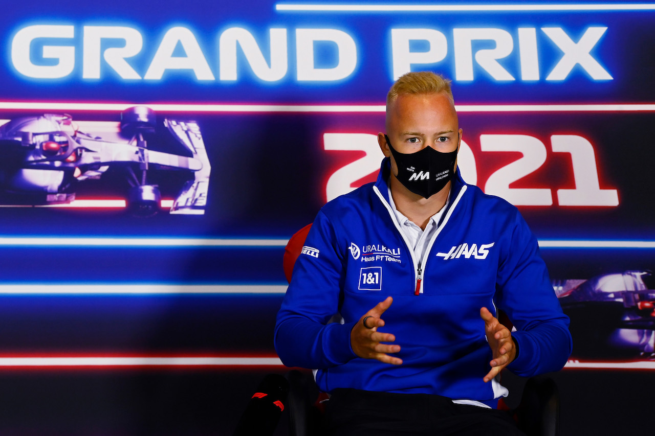 GP GRAN BRETAGNA, Nikita Mazepin (RUS) Haas F1 Team in the FIA Press Conference.
15.07.2021. Formula 1 World Championship, Rd 10, British Grand Prix, Silverstone, England, Preparation Day.
- www.xpbimages.com, EMail: requests@xpbimages.com © Copyright: FIA Pool Image for Editorial Use Only