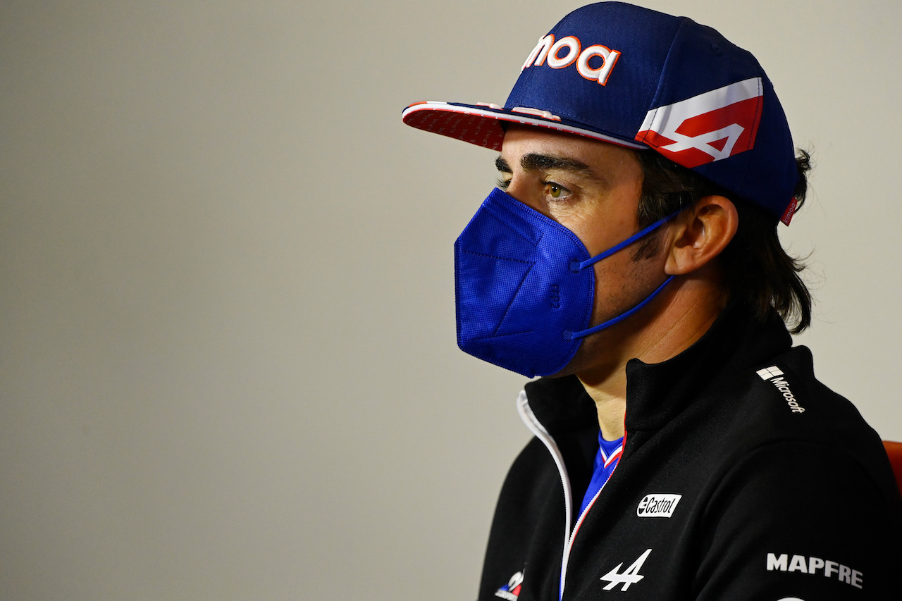 GP GRAN BRETAGNA, Fernando Alonso (ESP) Alpine F1 Team in the FIA Press Conference.
15.07.2021. Formula 1 World Championship, Rd 10, British Grand Prix, Silverstone, England, Preparation Day.
- www.xpbimages.com, EMail: requests@xpbimages.com © Copyright: FIA Pool Image for Editorial Use Only