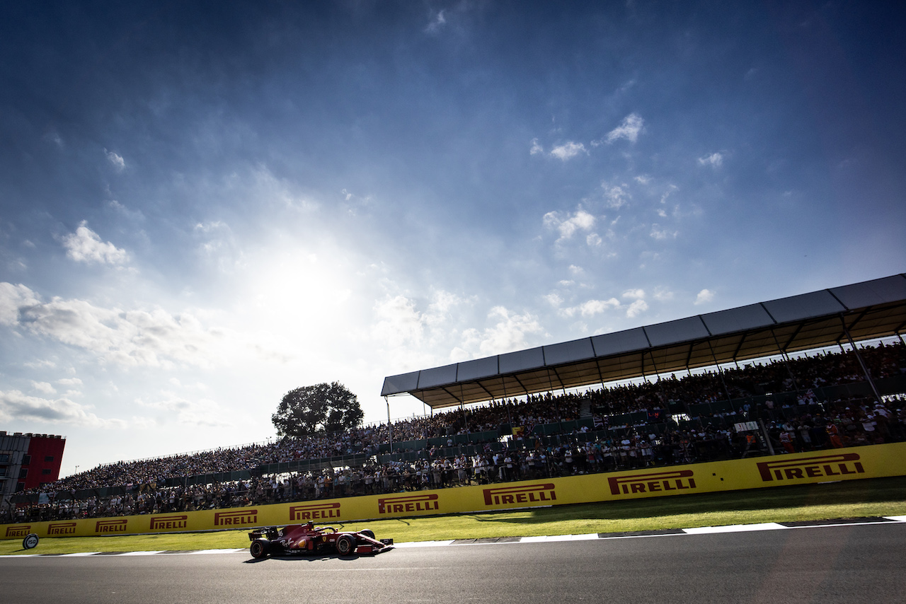 GP GRAN BRETAGNA, Charles Leclerc (MON) Ferrari SF-21.
17.07.2021. Formula 1 World Championship, Rd 10, British Grand Prix, Silverstone, England, Qualifiche Day.
- www.xpbimages.com, EMail: requests@xpbimages.com © Copyright: Bearne / XPB Images