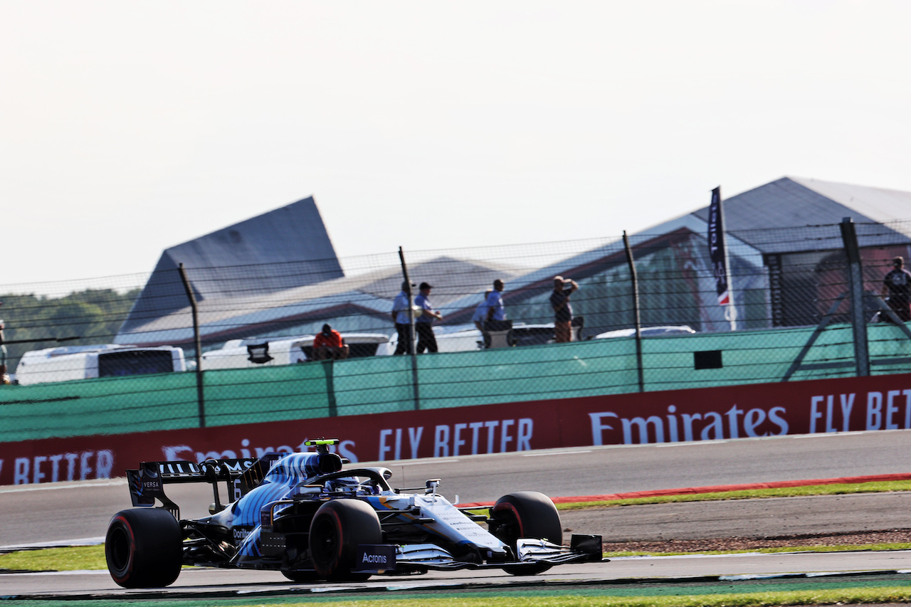 GP GRAN BRETAGNA, Nicholas Latifi (CDN) Williams Racing FW43B.
16.07.2021. Formula 1 World Championship, Rd 10, British Grand Prix, Silverstone, England, Practice Day.
- www.xpbimages.com, EMail: requests@xpbimages.com © Copyright: Batchelor / XPB Images
