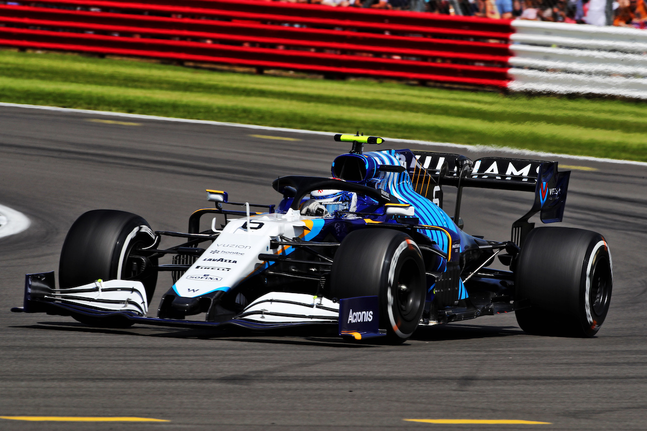 GP GRAN BRETAGNA, Nicholas Latifi (CDN) Williams Racing FW43B.
16.07.2021. Formula 1 World Championship, Rd 10, British Grand Prix, Silverstone, England, Practice Day.
 - www.xpbimages.com, EMail: requests@xpbimages.com © Copyright: Davenport / XPB Images