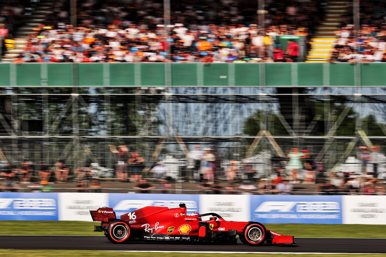 GP GRAN BRETAGNA, Charles Leclerc (MON) Ferrari SF-21.
16.07.2021. Formula 1 World Championship, Rd 10, British Grand Prix, Silverstone, England, Practice Day.
- www.xpbimages.com, EMail: requests@xpbimages.com © Copyright: Batchelor / XPB Images