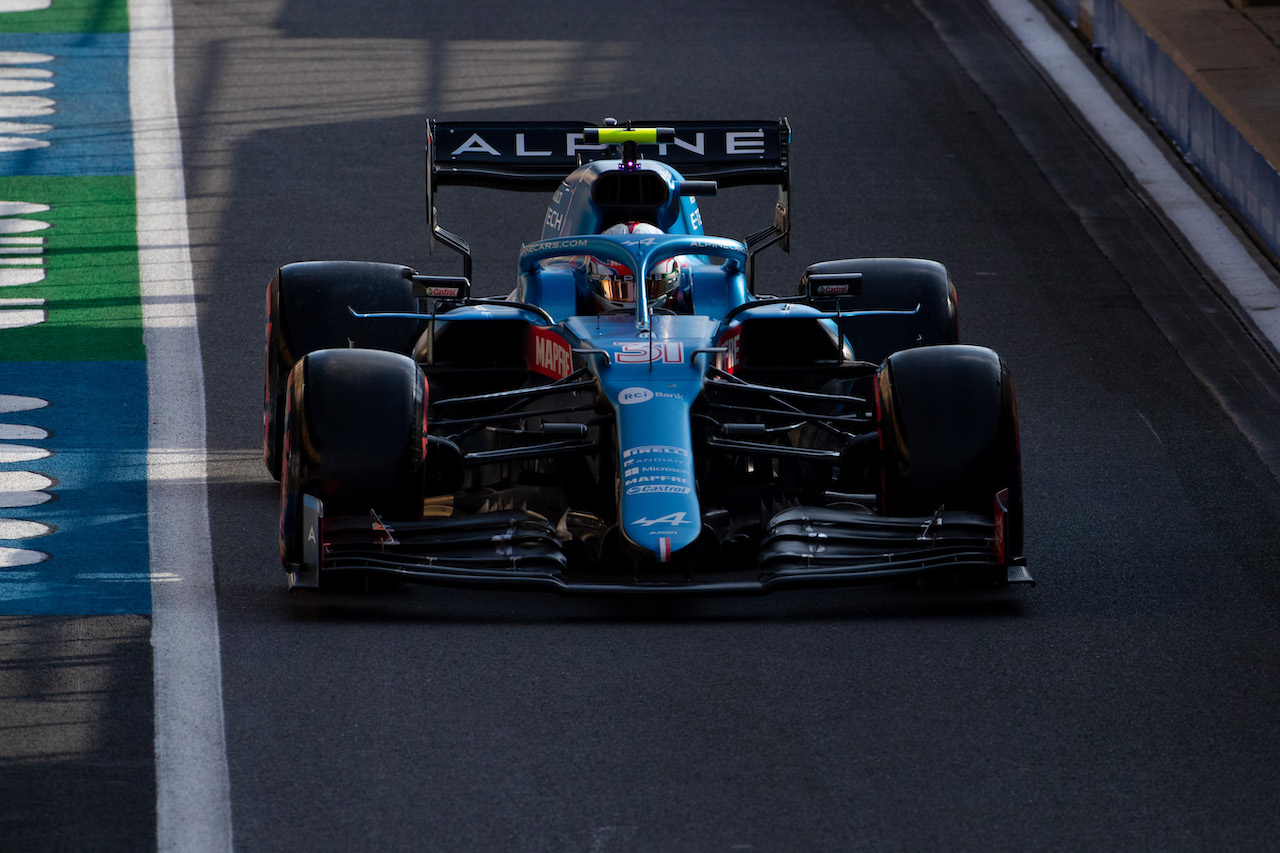 GP GRAN BRETAGNA, Esteban Ocon (FRA) Alpine F1 Team A521.
16.07.2021. Formula 1 World Championship, Rd 10, British Grand Prix, Silverstone, England, Practice Day.
- www.xpbimages.com, EMail: requests@xpbimages.com © Copyright: Staley / XPB Images