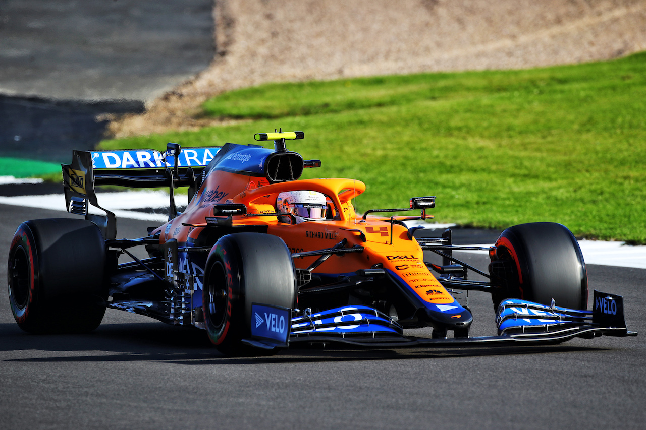 GP GRAN BRETAGNA, Lando Norris (GBR) McLaren MCL35M.
16.07.2021. Formula 1 World Championship, Rd 10, British Grand Prix, Silverstone, England, Practice Day.
 - www.xpbimages.com, EMail: requests@xpbimages.com © Copyright: Davenport / XPB Images