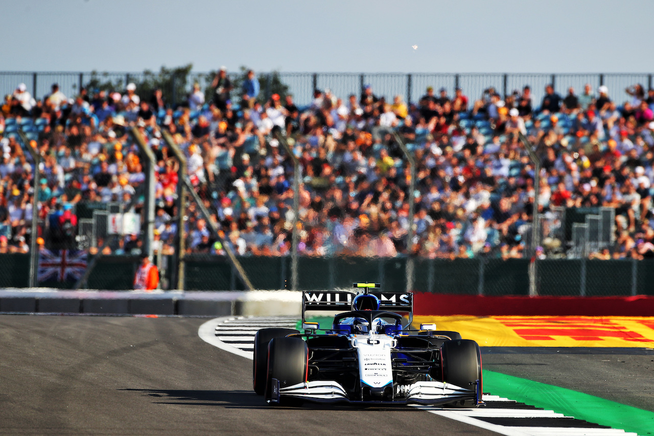 GP GRAN BRETAGNA, Nicholas Latifi (CDN) Williams Racing FW43B.
16.07.2021. Formula 1 World Championship, Rd 10, British Grand Prix, Silverstone, England, Practice Day.
 - www.xpbimages.com, EMail: requests@xpbimages.com © Copyright: Davenport / XPB Images