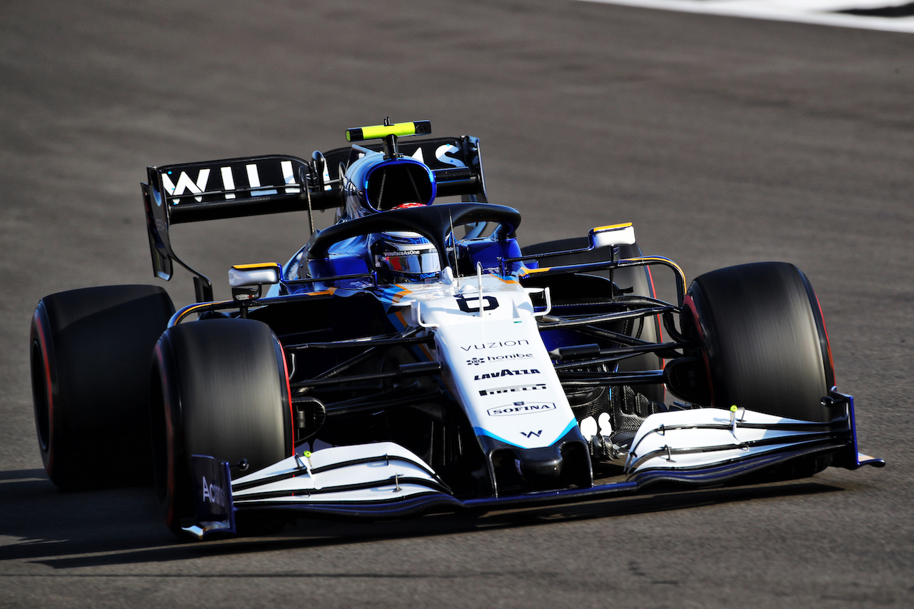 GP GRAN BRETAGNA, Nicholas Latifi (CDN) Williams Racing FW43B.
16.07.2021. Formula 1 World Championship, Rd 10, British Grand Prix, Silverstone, England, Practice Day.
 - www.xpbimages.com, EMail: requests@xpbimages.com © Copyright: Davenport / XPB Images