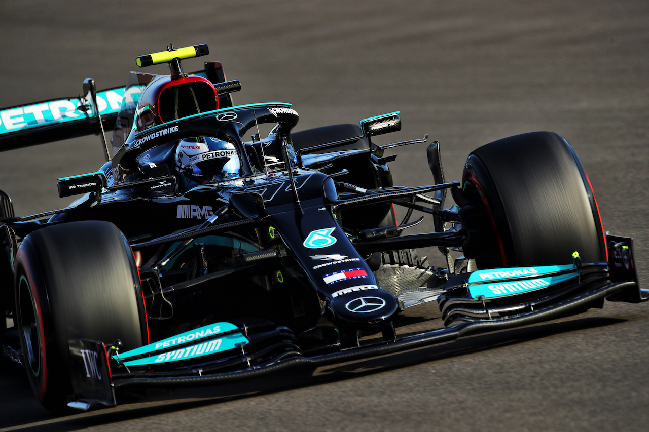 GP GRAN BRETAGNA, Valtteri Bottas (FIN) Mercedes AMG F1 W12.
16.07.2021. Formula 1 World Championship, Rd 10, British Grand Prix, Silverstone, England, Practice Day.
 - www.xpbimages.com, EMail: requests@xpbimages.com © Copyright: Davenport / XPB Images