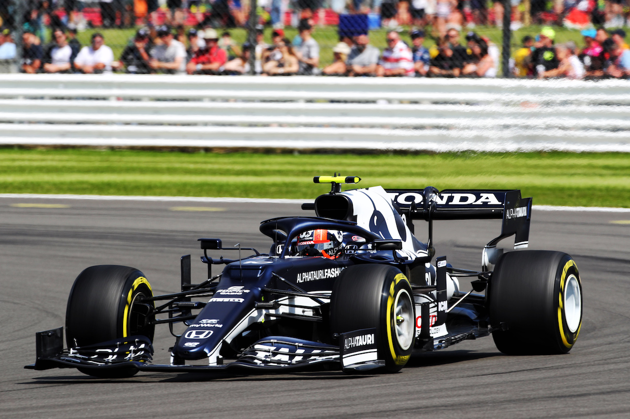 GP GRAN BRETAGNA, Pierre Gasly (FRA) AlphaTauri AT02.
16.07.2021. Formula 1 World Championship, Rd 10, British Grand Prix, Silverstone, England, Practice Day.
 - www.xpbimages.com, EMail: requests@xpbimages.com © Copyright: Davenport / XPB Images