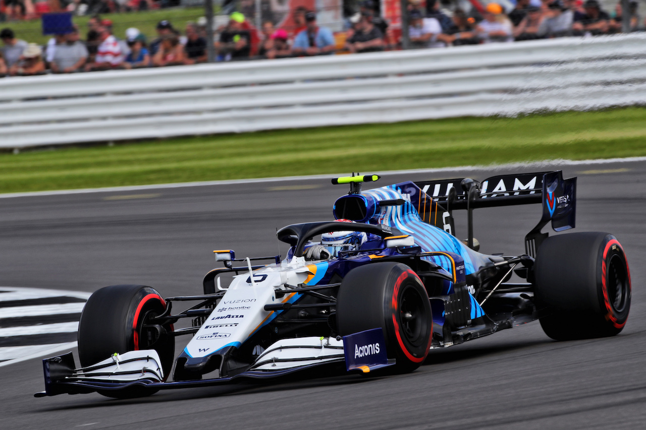 GP GRAN BRETAGNA, Nicholas Latifi (CDN) Williams Racing FW43B.
16.07.2021. Formula 1 World Championship, Rd 10, British Grand Prix, Silverstone, England, Practice Day.
 - www.xpbimages.com, EMail: requests@xpbimages.com © Copyright: Davenport / XPB Images