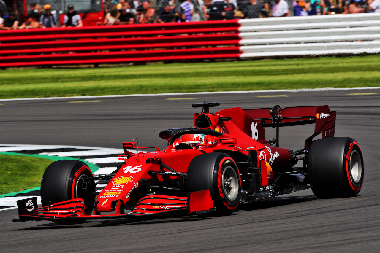 GP GRAN BRETAGNA, Charles Leclerc (MON) Ferrari SF-21.
16.07.2021. Formula 1 World Championship, Rd 10, British Grand Prix, Silverstone, England, Practice Day.
 - www.xpbimages.com, EMail: requests@xpbimages.com © Copyright: Davenport / XPB Images