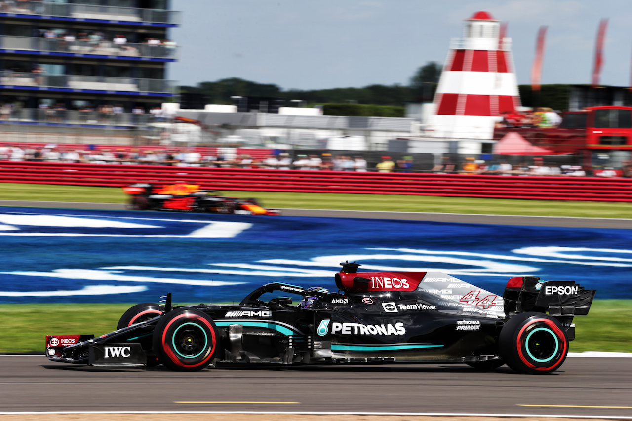 GP GRAN BRETAGNA, Lewis Hamilton (GBR) Mercedes AMG F1 W12.
16.07.2021. Formula 1 World Championship, Rd 10, British Grand Prix, Silverstone, England, Practice Day.
 - www.xpbimages.com, EMail: requests@xpbimages.com © Copyright: Davenport / XPB Images
