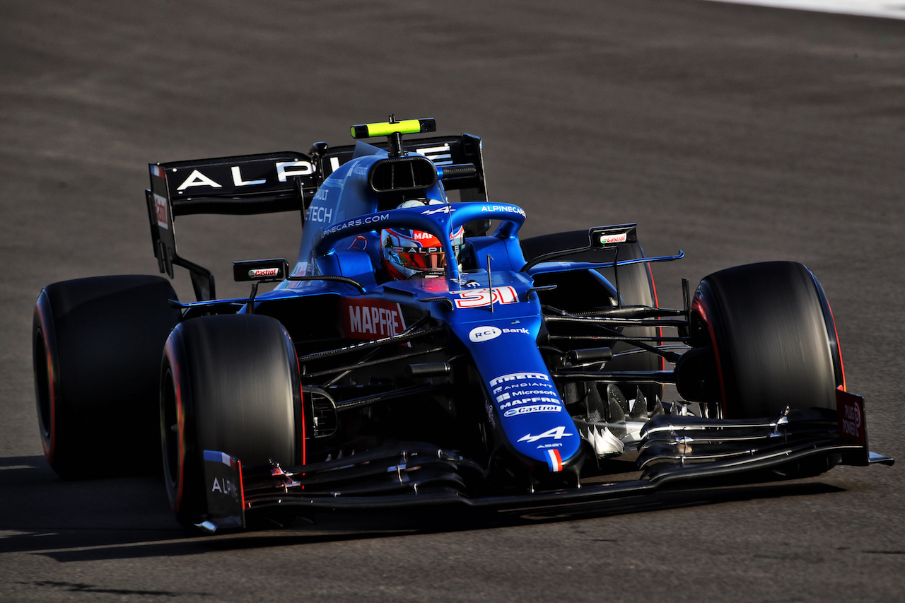 GP GRAN BRETAGNA, Esteban Ocon (FRA) Alpine F1 Team A521.
16.07.2021. Formula 1 World Championship, Rd 10, British Grand Prix, Silverstone, England, Practice Day.
 - www.xpbimages.com, EMail: requests@xpbimages.com © Copyright: Davenport / XPB Images