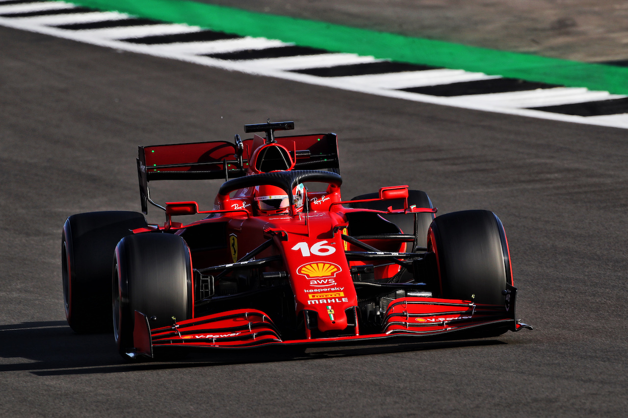 GP GRAN BRETAGNA, Charles Leclerc (MON) Ferrari SF-21.
16.07.2021. Formula 1 World Championship, Rd 10, British Grand Prix, Silverstone, England, Practice Day.
 - www.xpbimages.com, EMail: requests@xpbimages.com © Copyright: Davenport / XPB Images