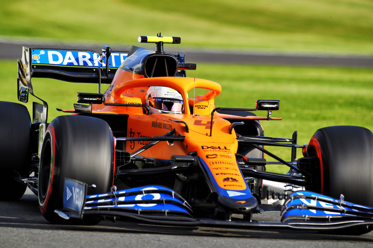 GP GRAN BRETAGNA, Lando Norris (GBR) McLaren MCL35M.
16.07.2021. Formula 1 World Championship, Rd 10, British Grand Prix, Silverstone, England, Practice Day.
 - www.xpbimages.com, EMail: requests@xpbimages.com © Copyright: Davenport / XPB Images