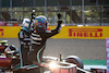GP GRAN BRETAGNA, Lewis Hamilton (GBR) Mercedes AMG F1 W12 celebrates being fastest in qualifying in parc ferme.
16.07.2021. Formula 1 World Championship, Rd 10, British Grand Prix, Silverstone, England, Practice Day.
- www.xpbimages.com, EMail: requests@xpbimages.com © Copyright: Staley / XPB Images