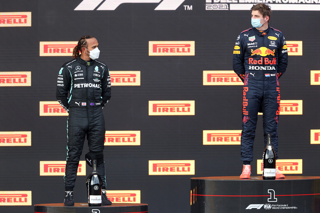 GP IMOLA, Lewis Hamilton (GBR), Mercedes AMG F1 , Max Verstappen (NLD), Red Bull Racing
18.04.2021. Formula 1 World Championship, Rd 2, Emilia Romagna Grand Prix, Imola, Italy, Gara Day.
- www.xpbimages.com, EMail: requests@xpbimages.com © Copyright: Charniaux / XPB Images