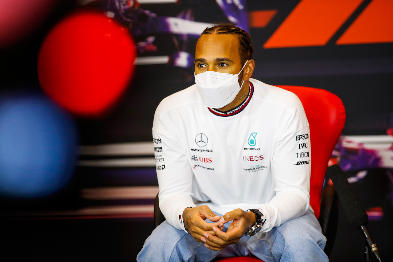 GP IMOLA, Lewis Hamilton (GBR) Mercedes AMG F1 in the post race FIA Press Conference.
18.04.2021. Formula 1 World Championship, Rd 2, Emilia Romagna Grand Prix, Imola, Italy, Gara Day.
- www.xpbimages.com, EMail: requests@xpbimages.com © Copyright: FIA Pool Image for Editorial Use Only