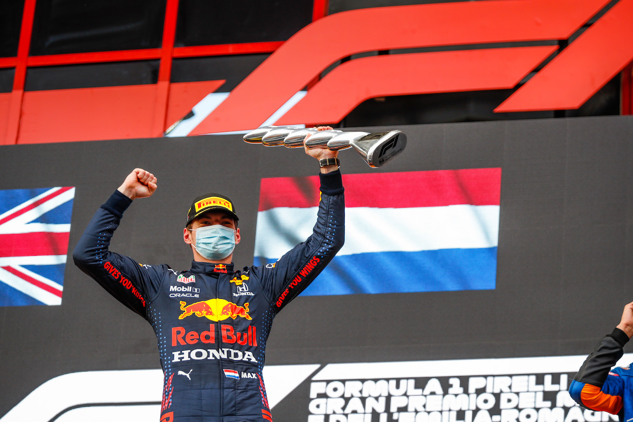 GP IMOLA, Gara winner Max Verstappen (NLD) Red Bull Racing  celebrates on the podium.
18.04.2021. Formula 1 World Championship, Rd 2, Emilia Romagna Grand Prix, Imola, Italy, Gara Day.
- www.xpbimages.com, EMail: requests@xpbimages.com © Copyright: FIA Pool Image for Editorial Use Only